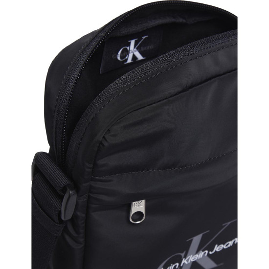 Calvin Klein Τσαντάκι ώμου Sport Essentials Reporter 18